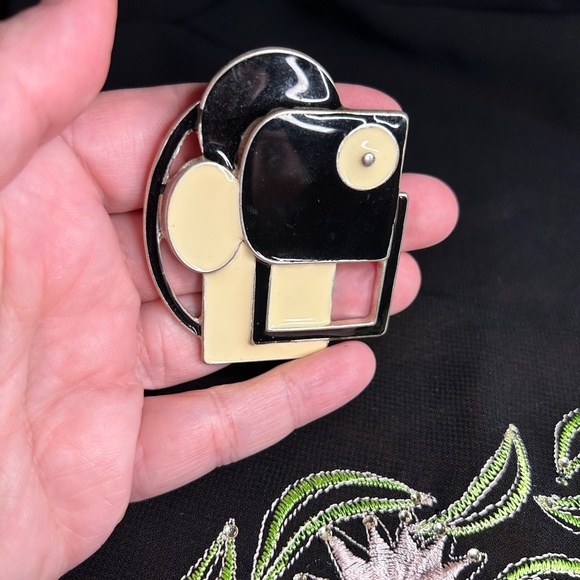 Vintage Jewelry - VTG Black and cream Enamel Oversized Abstract pendant. Unbranded